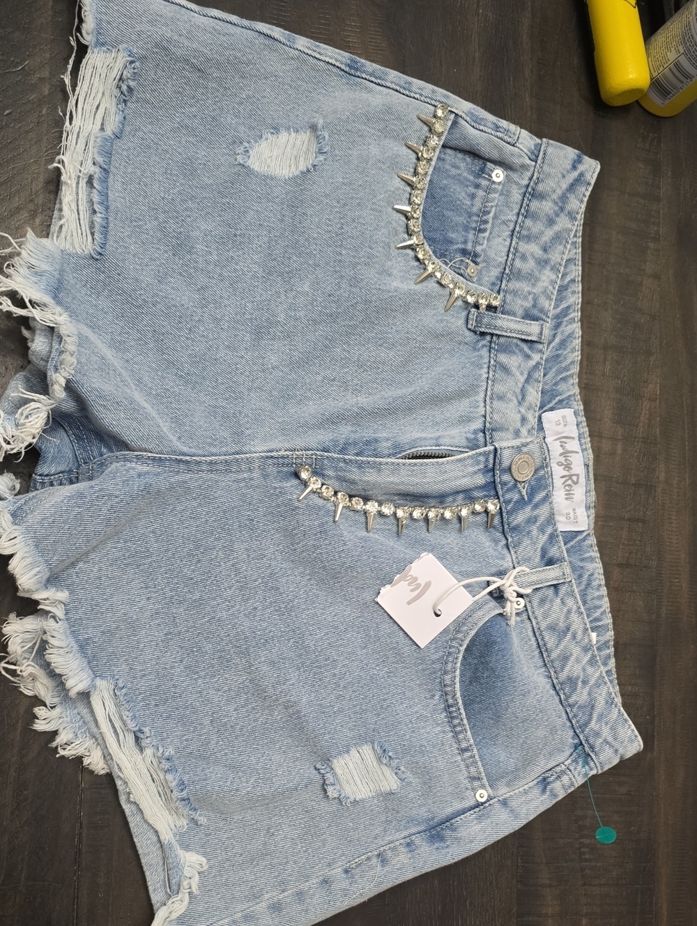 Indigo Rein Junior Bedazzled Shorts. 13. New. High Rise.